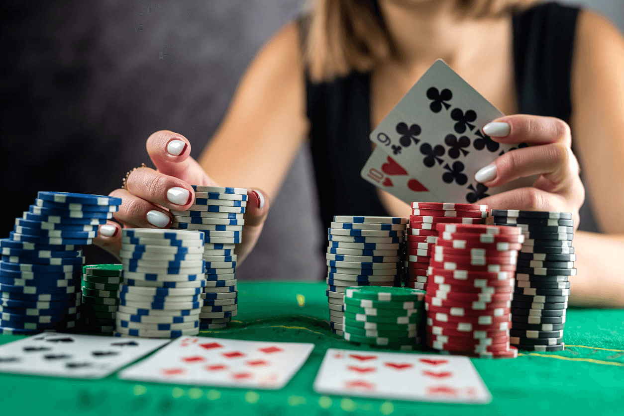 Exploring multiplayer features in competitive casino games in online environments